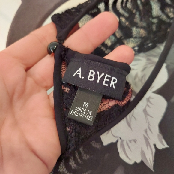 Sheer Black Floral Blouse - Picture 5 of 5